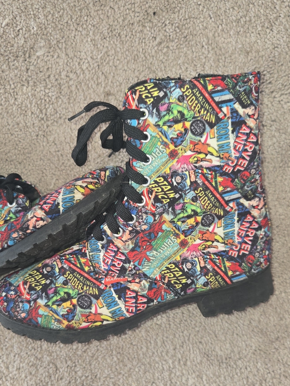 Marvel Multicolor Comic-Print Lace-Up Women's Boots - Black Soles
